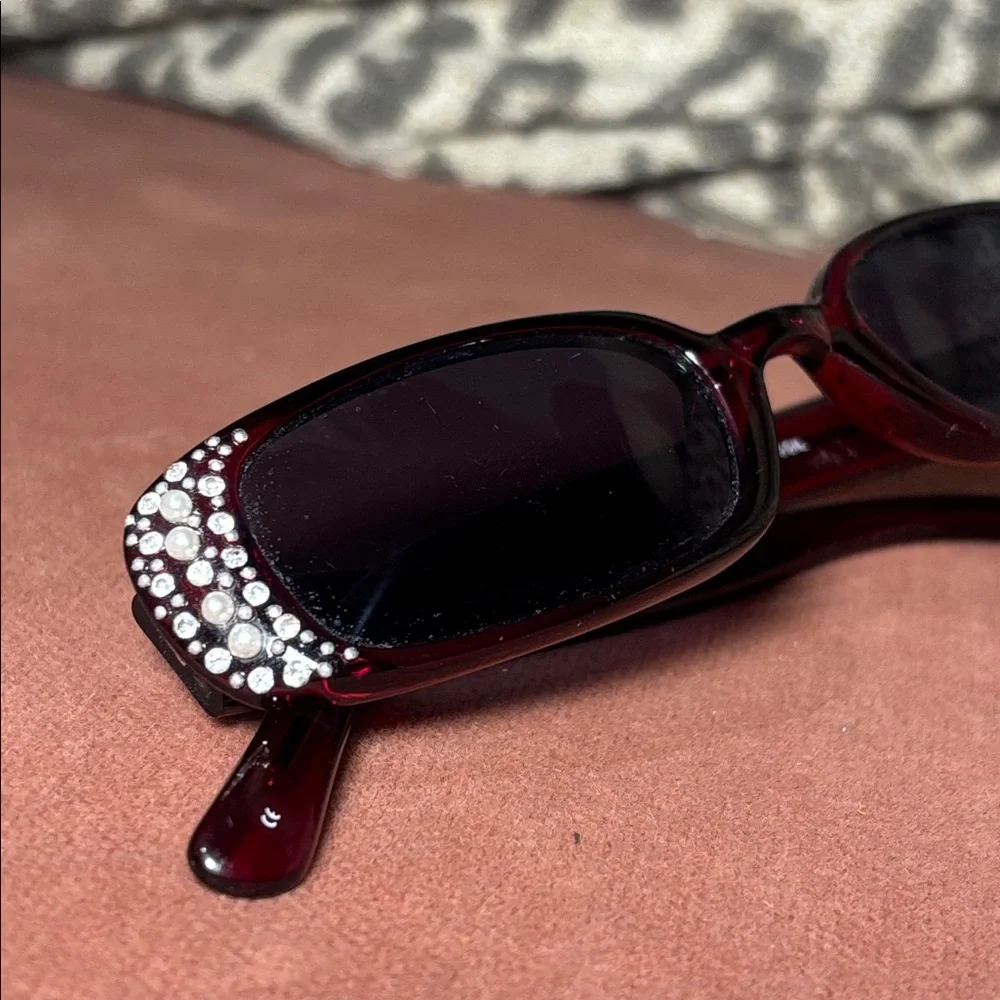Vintage Fossil Red dazzle small frame y2k style sunglasses iconic statement